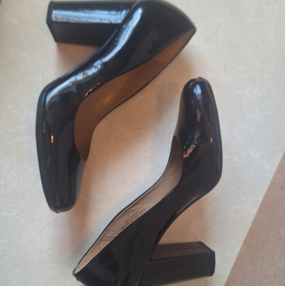 Talbots Black Heels Shoes patent leather Glossy pumps heels size 9B Sabria - Picture 6 of 8